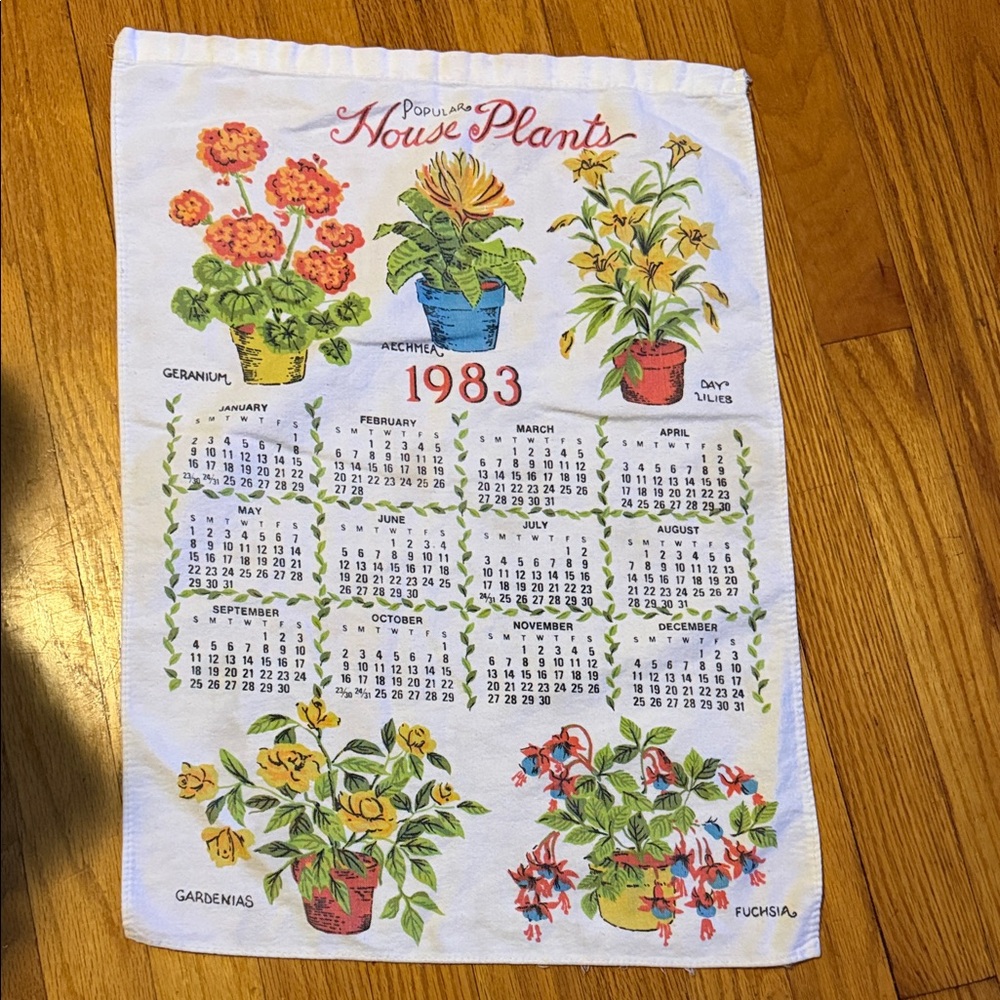 Vintage America Floral Calendar Towel - Multicolor